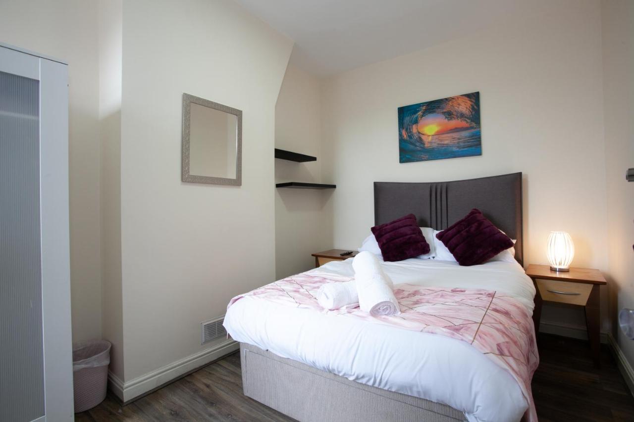 6 Bedroom House 10Min Drive From City Centre Manchester Exterior foto